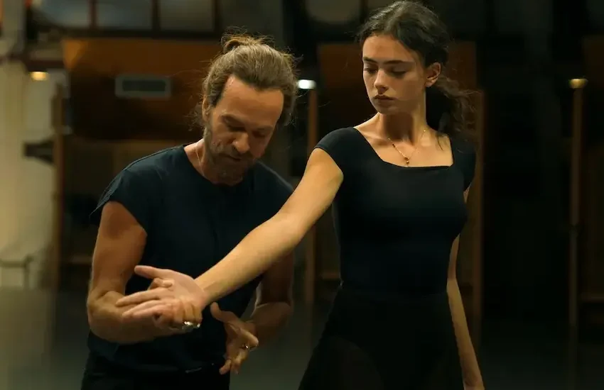 Deva Cassel debutta da protagonista: «L’arte è una scappatoia che ci fa sognare»
