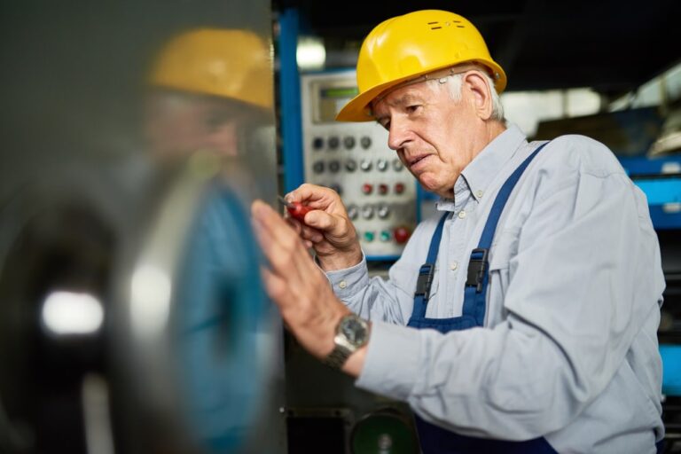 Lavorare dopo la pensione? Quando e come si può