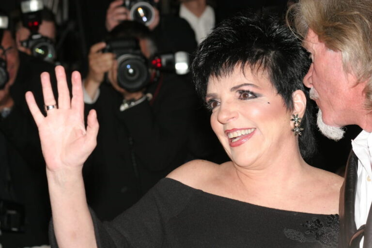 Liza Minnelli compie 80 anni, vita e carriera di un mito