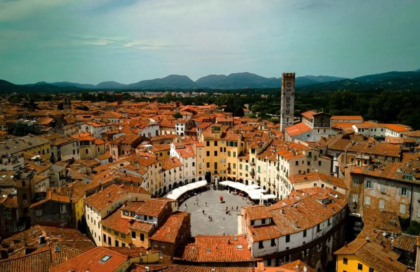 Lucca. Dopo la politica di Napoleone, arrivano le proposte per maggio