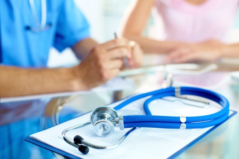Medici e infermieri sempre reperibili: le novità a partire da gennaio