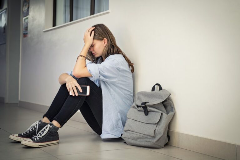 “Mi vedete?”, a scuola il progetto contro il disagio psicologico