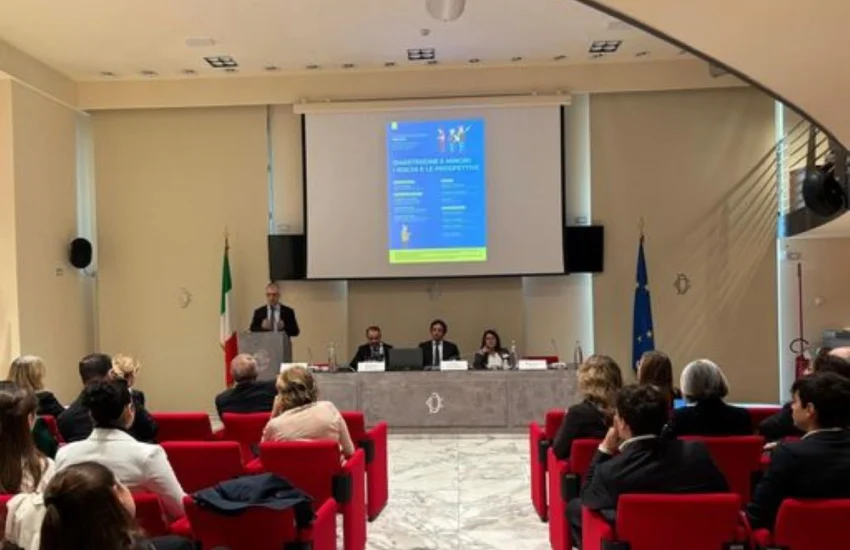 Minori e smartphone, un convegno sui rischi a Roma alla Camera dei Deputati