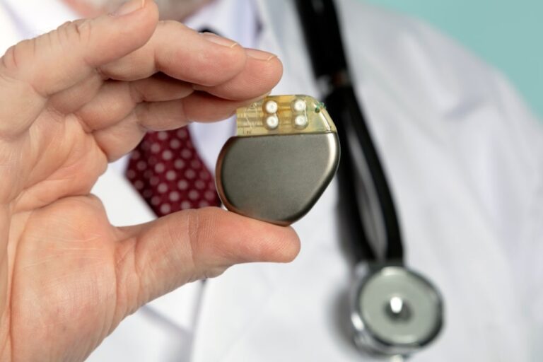 Pacemaker in età avanzata: i benefici sui pazienti