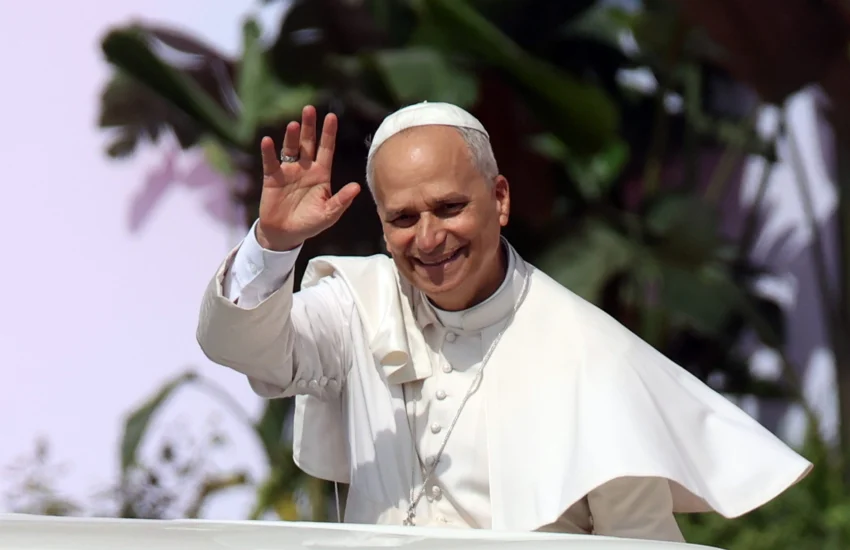 Papa Leone XIV in Angola: “Gli anziani custodiscono la saggezza”