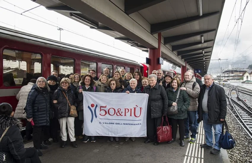 Pavia. Sul Trenino rosso tra le nevi delle Alpi