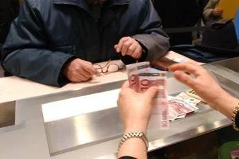 Pensioni, cosa cambia con taglio alle rivalutazioni: lo scenario della Uil