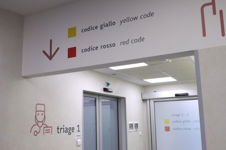 Pochi vaccini per Covid e influenza, i pronto soccorso in difficoltà