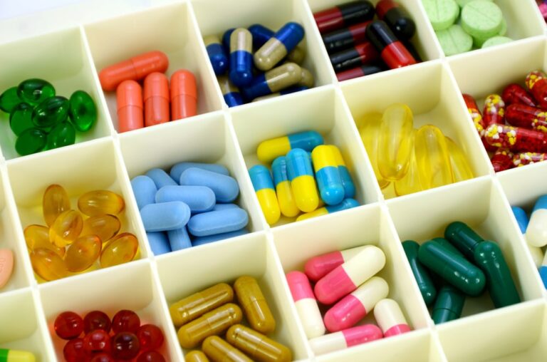 Politerapie, i consigli per non sbagliare fra tanti medicinali
