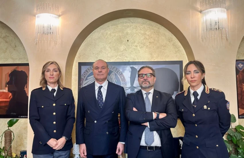 Educazione digitale, a scuola arrivano esperti di cyber security e polizia