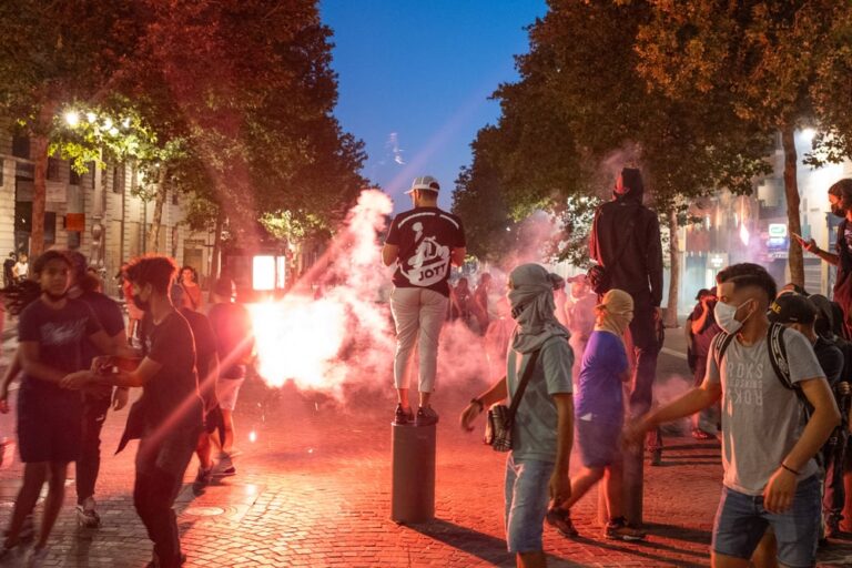 Proteste in Francia: rabbia e violenza nel nome di Nahel