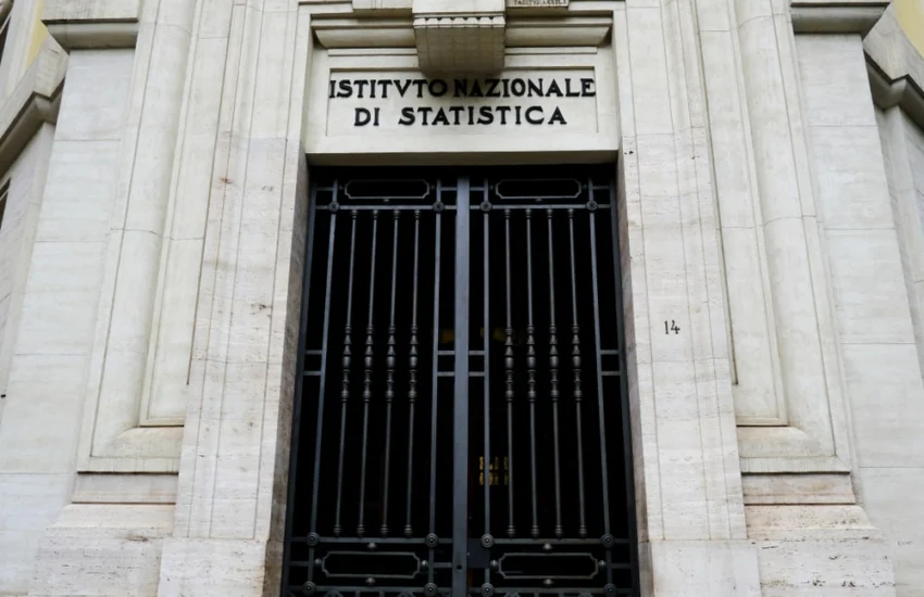 Quando si entra nella vecchiaia? Dopo i 74 anni, secondo l’Istat