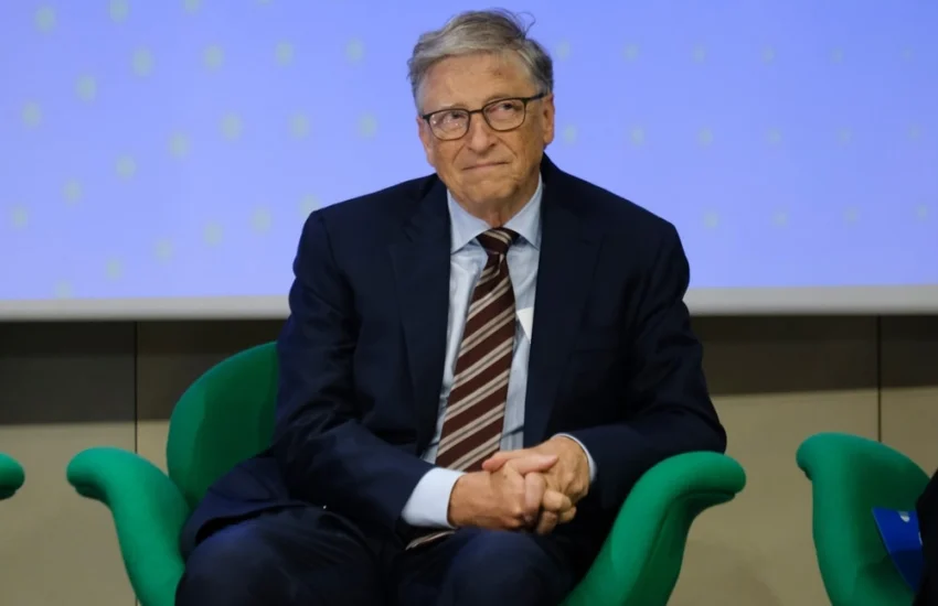 Bill Gates, tra dieci anni lavoreremo solo due giorni a settimana
