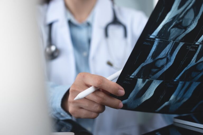 Radiologia geriatrica: la nuova frontiera per curare un’Italia sempre più anziana