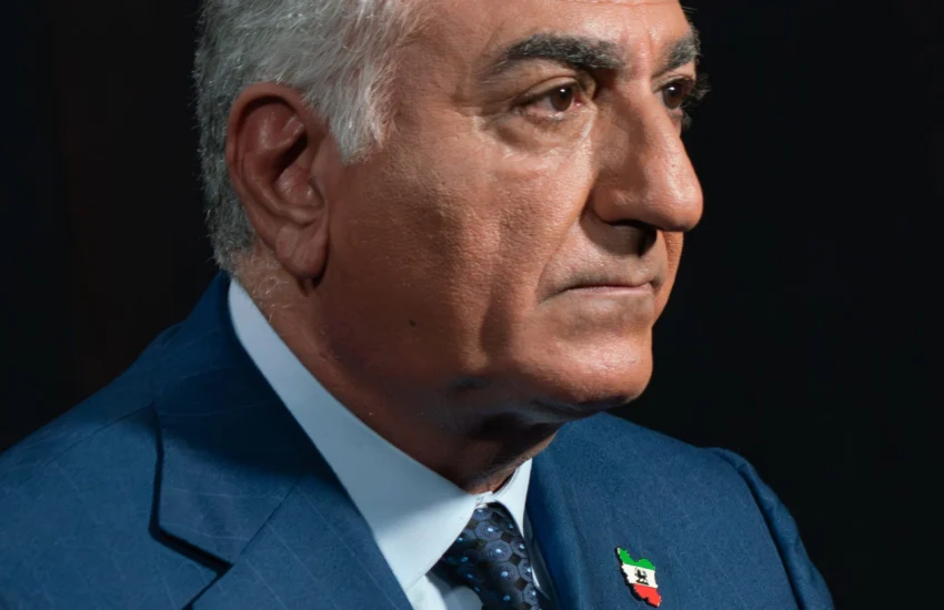 Reza Ciro Pahlavi: “Sono pronto a tornare”