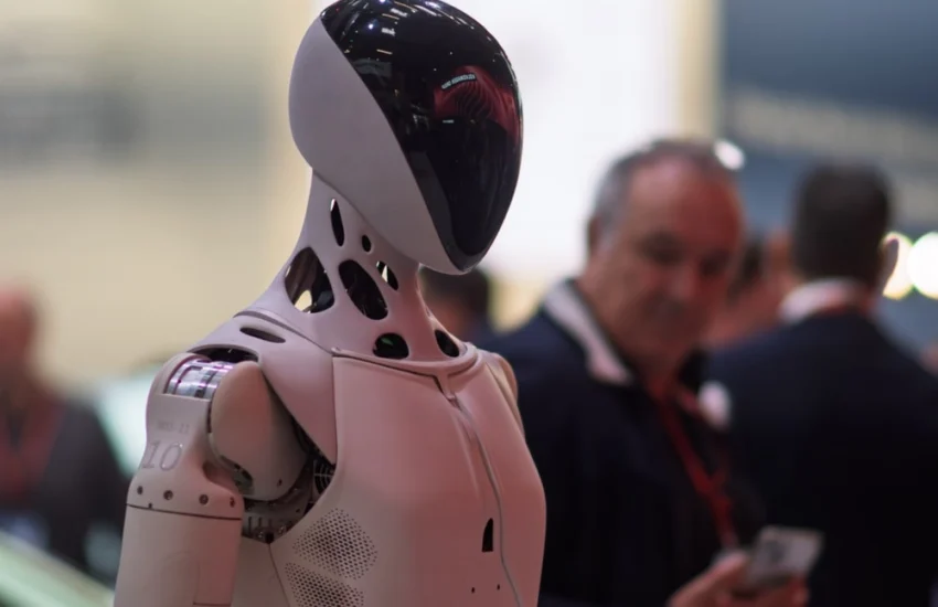 RoBee al CES 2026: il robot umanoide (made in Italy) conquista industria e sanità