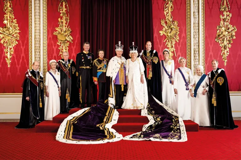Il crepuscolo dei privilegi. La Royal Family tra inchieste e spettacolo