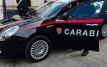 Siena, ritrovato un cadavere dentro la piscina di un agriturismo: indagini in corso