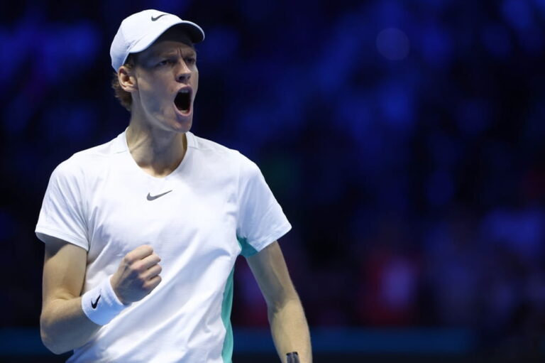 Sinner vince a Montecarlo e torna numero uno del tennis