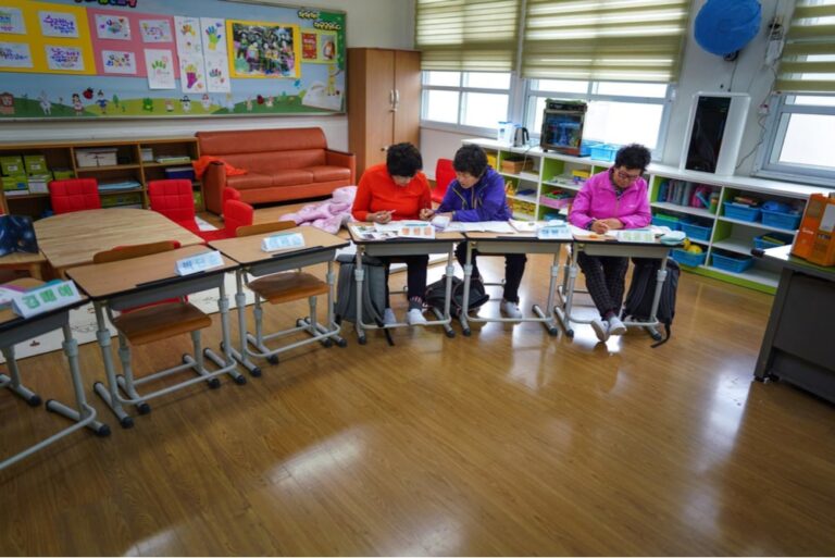 I nonni tornano a scuola