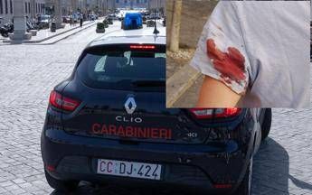 Spari con arma ad aria compressa in centro a Roma, la donna colpita: “Mi hanno detto che si ripetono da giorni”