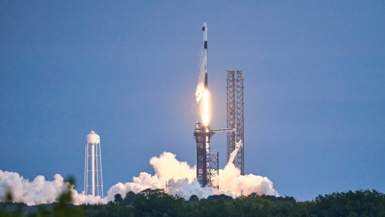 SpaceX chiude l’era Starship V2 e prepara il viaggio sulla luna
