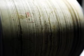 Terremoto in Sicilia, tripla scossa nel mar Tirreno Meridionale: avvertita a Palermo e sulla costa