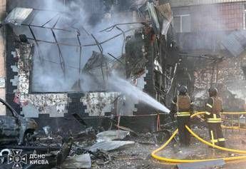 Ucraina sotto attacco, pioggia di droni e bombe russe: morti e decine di feriti