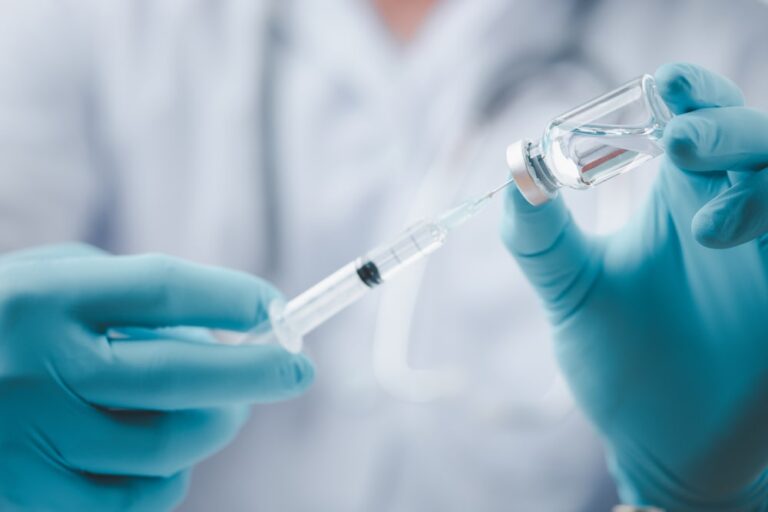 Vaccini e prevenzione, l’Intelligenza Artificiale in aiuto dei più fragili