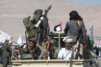 Yemen, gli Houthi: “Non siamo in guerra con l’Italia, non sostenga aggressioni”