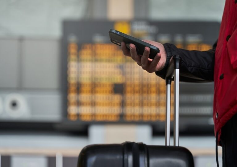 Voli cancellati e milioni di bagagli smarriti: l’estate nera dei viaggiatori