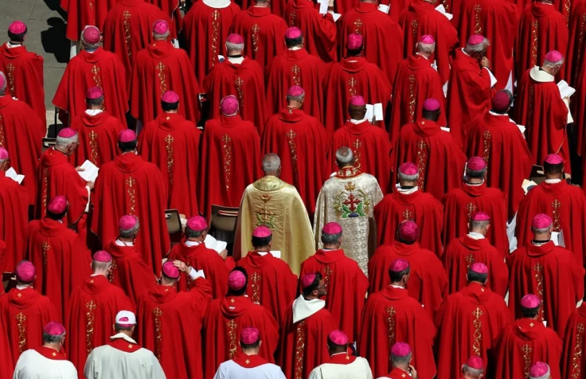 Seconda giornata di Conclave: dopo la fumata nera, cosa ci aspetta oggi