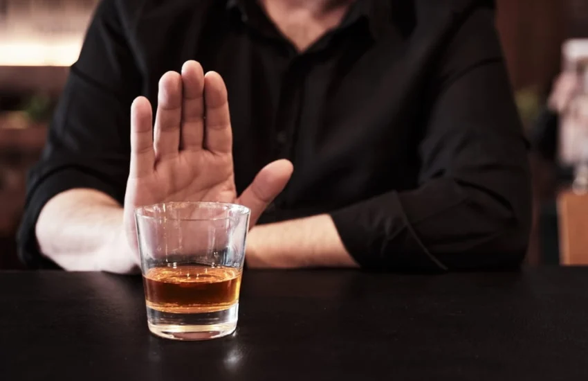 Italia sempre più sobria: il 33% degli adulti ha già detto addio all’alcol