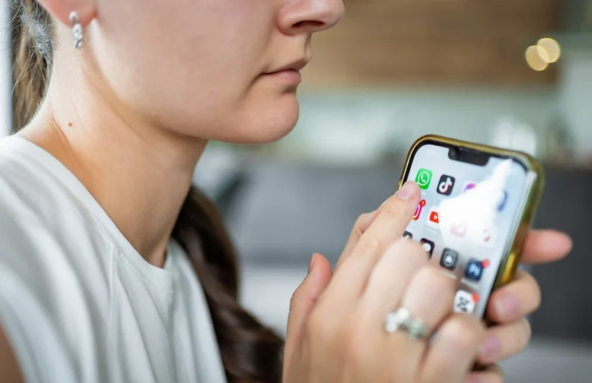 Novità, WhatsApp introduce le foto in movimento