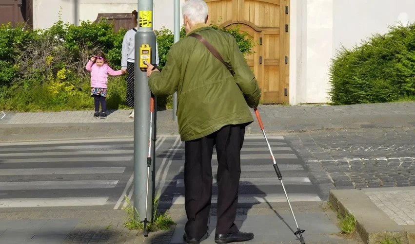 Over 65 in Italia: il 30% vive con fragilità o disabilità