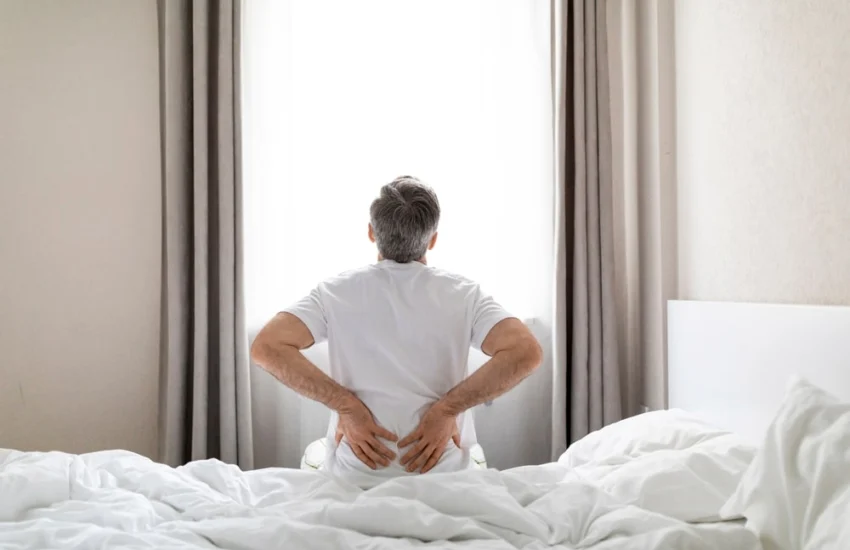 Il mal di schiena predice l’insonnia negli over 65
