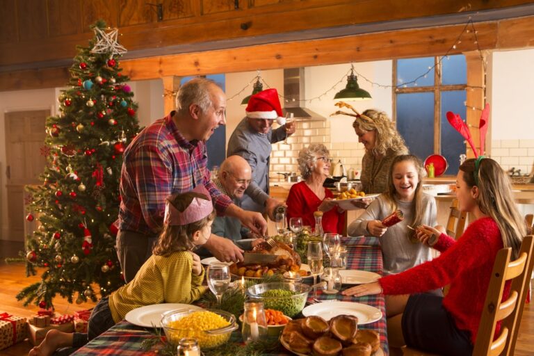 Natale 2022: la mappa regionale sui rincari delle feste