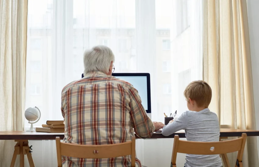 Nonni Makers, il laboratorio digitale per rimanere connessi alla società