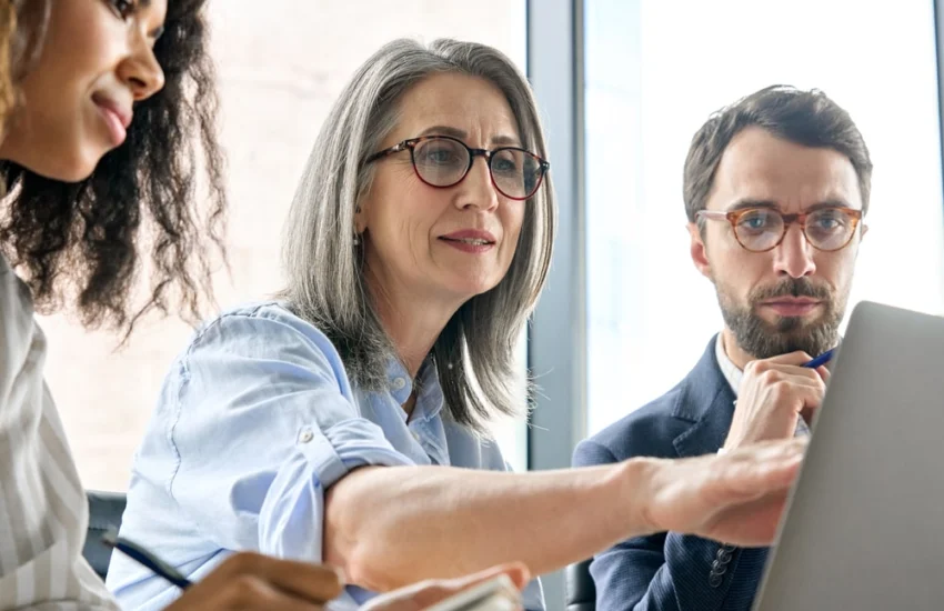 L’occupazione sale: gli over 50 trainano il mondo del lavoro
