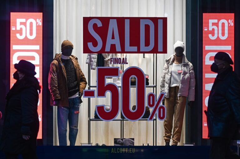 Saldi invernali 2023: come evitare le truffe