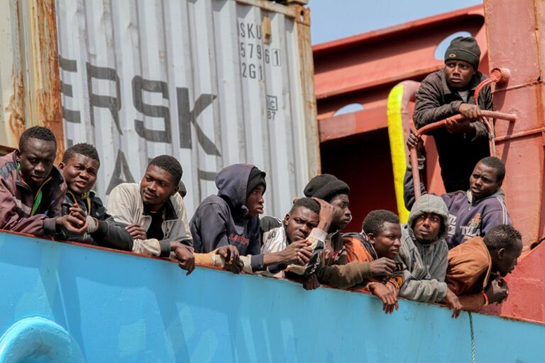 Rapporto Caritas Migrantes 2023, chi sono gli stranieri in Italia