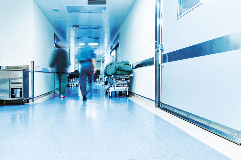 Medici di base e ospedalieri, i “deserti italiani”