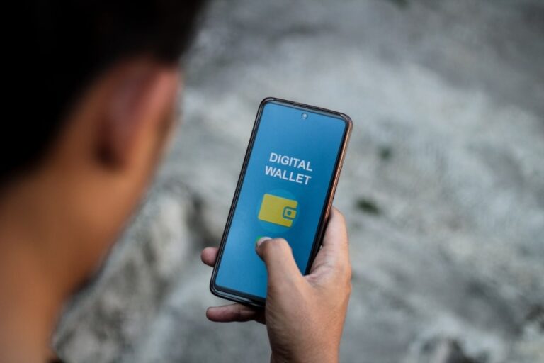 IT-Wallet: il portafoglio digitale arriva sull’app IO