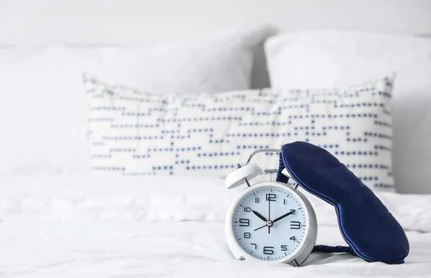 Rumore rosa e sonno profondo: cosa dice la scienza per gli over 65