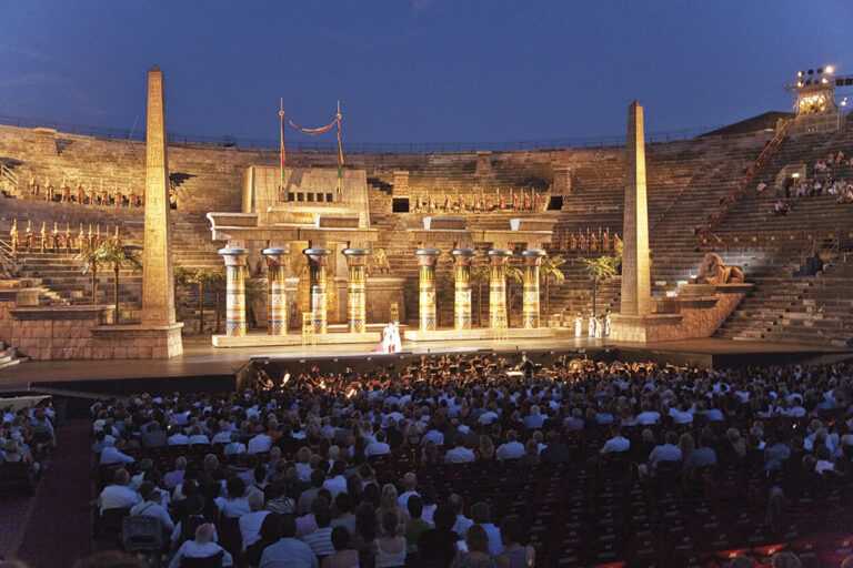 Arena di Verona: cent’anni di lirica a cielo aperto