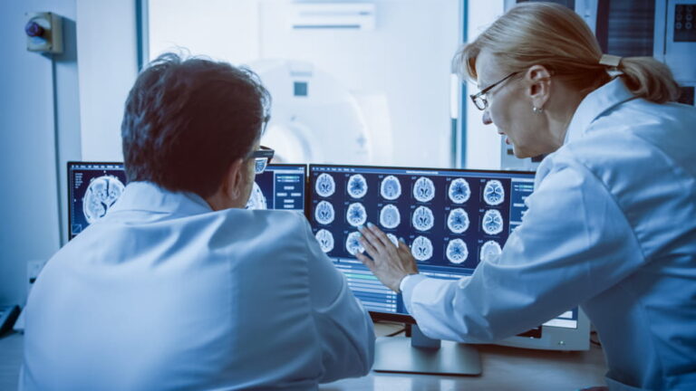 La sopravvivenza ai tumori raggiunge il 70%: traguardo storico nella lotta al cancro