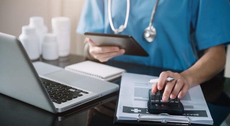 Sanità, cresce la spesa e la quota a carico del cittadino